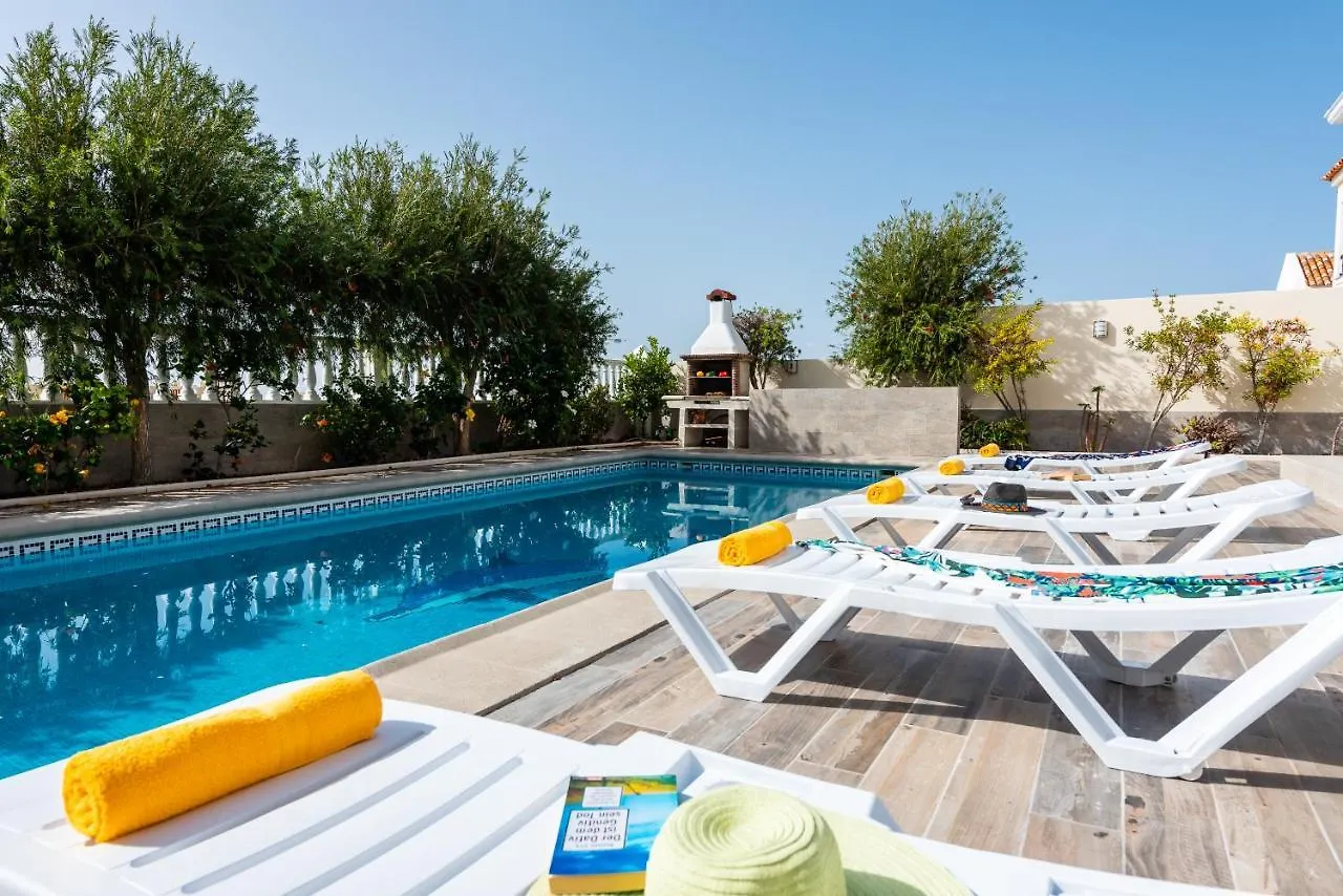 Amazing Villa Medina, Bbq Costa Adeje  Costa Adeje (Tenerife)